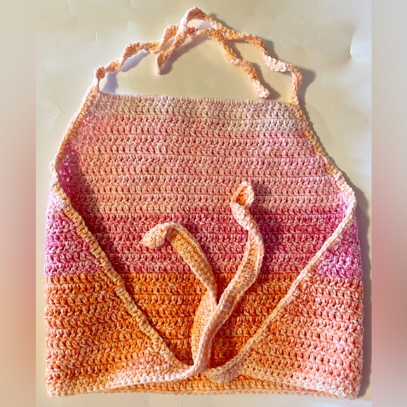 Creamy Soft Pastel Boho Festival Halter Crop Top
Hand Crochet
Small - Picture 2 of 2